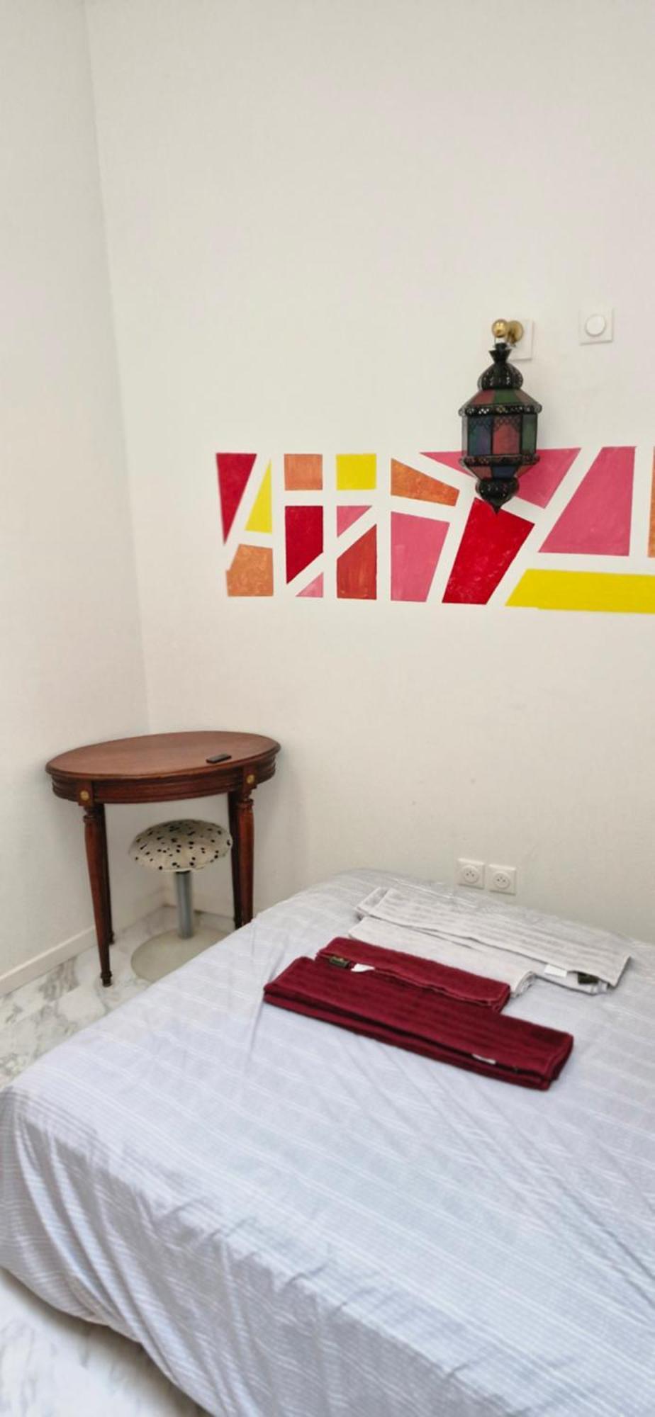 Bed And Breakfast Chez L'Habitant Marseille Rum bild