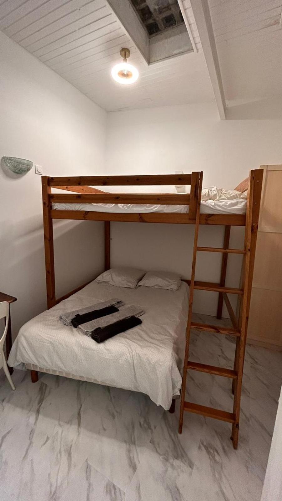 Bed And Breakfast Chez L'Habitant Marseille Exteriör bild